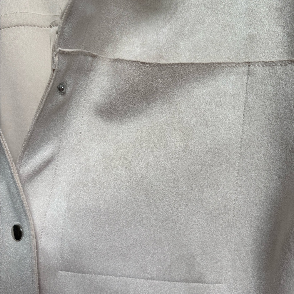 Light Beige Button-Up Jacket - Picture 4 of 6